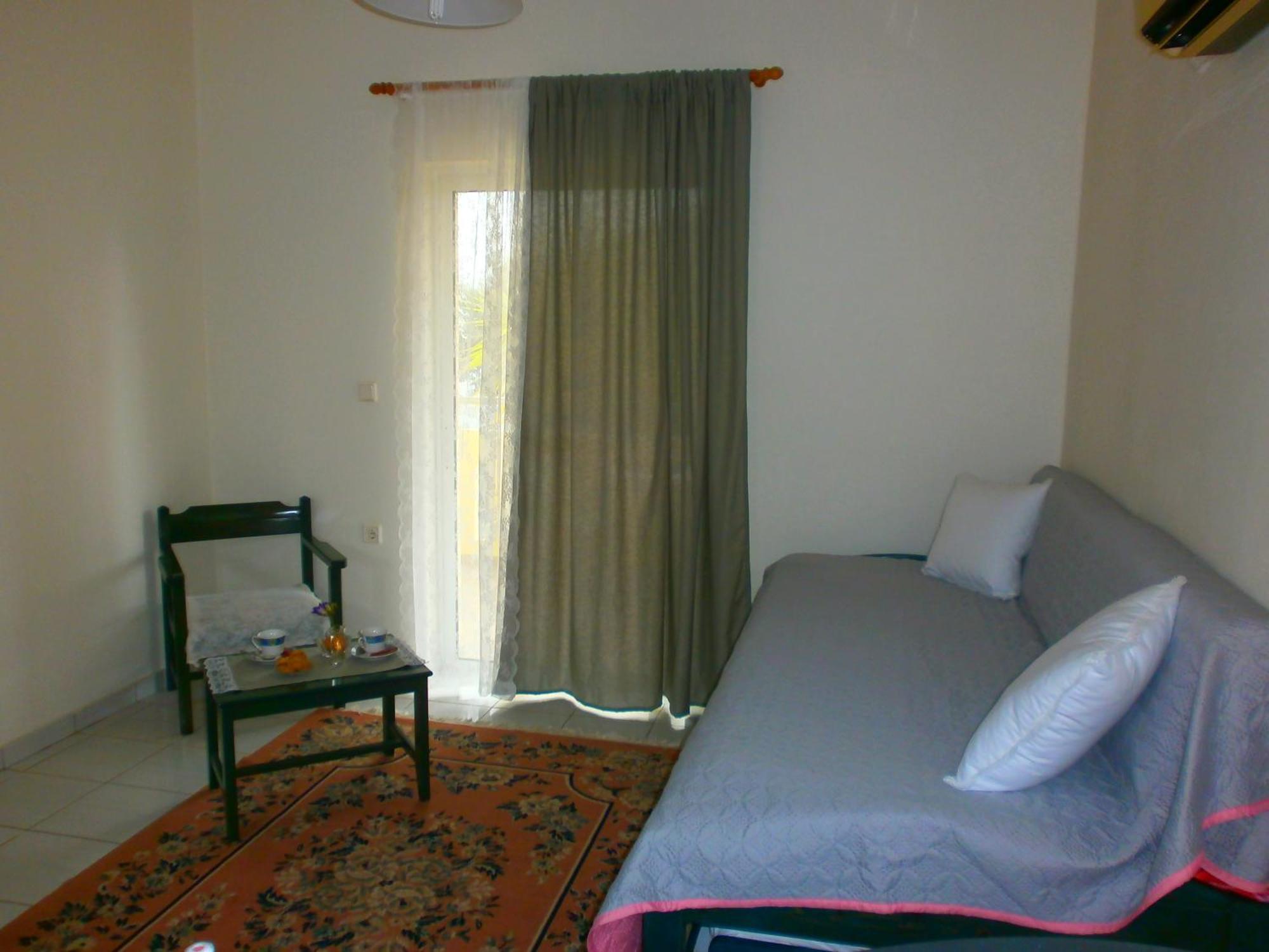 Ferienwohnung Zinovia Kato Daratso Zimmer foto